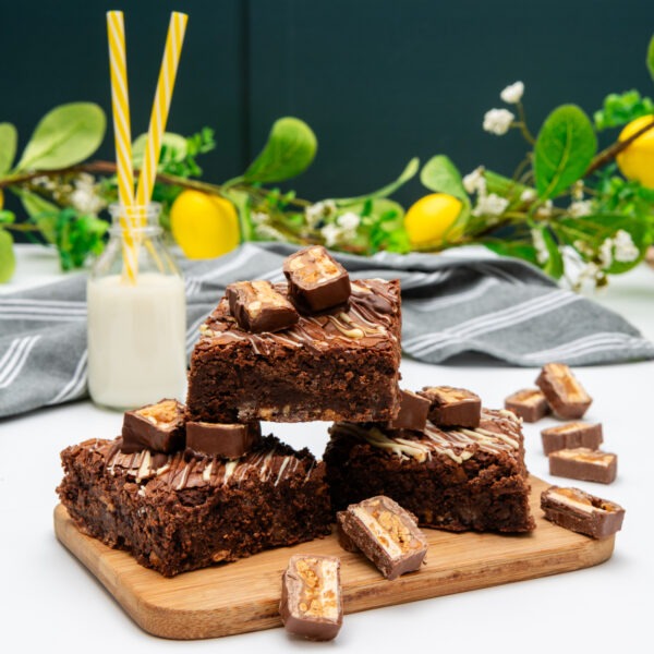 Snickers Brownie Box